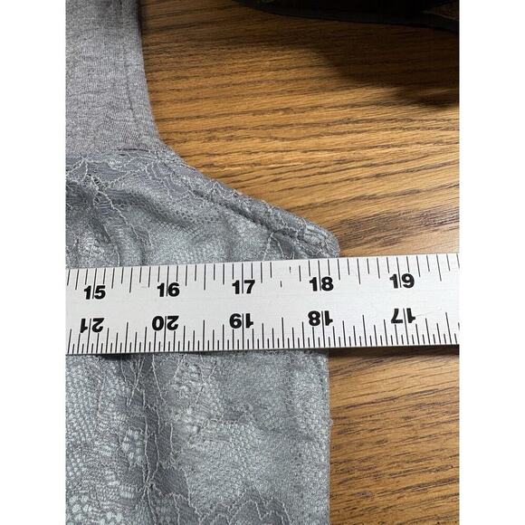 Maurices Top Womens Size L Green Lace Maternity Pregnancy Shirt Popover New - Picture 6 of 16